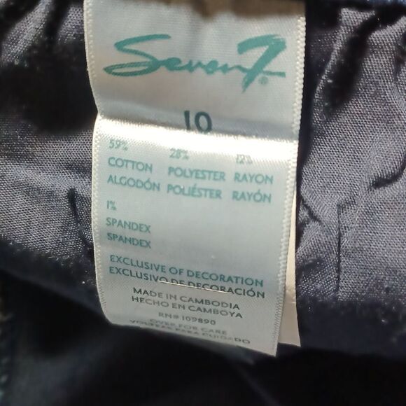 90031...Seven7 Flare Jeans Size 10, W30", 31"Inseam 10"Rise - Picture 6 of 6